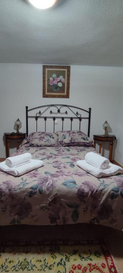 Casa De Los Abuelos Ortigosa del Monte 外观 照片
